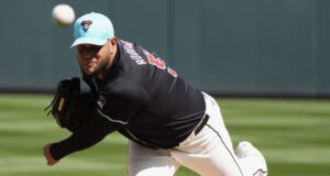 Eduardo Rodríguez blanqueó a Piratas con una joya