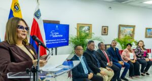Confieren la orden Dr. Jesús Enrique Lossada a Jazmín Cristalino
