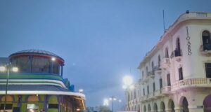 Zulia rinde homenaje a la danza con histórico despliegue de 1.500 bailarines en la Plaza Baralt