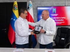Alcalde Di Martino entregó llaves de Maracaibo al Embajador de Cuba en Venezuela