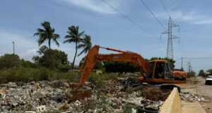 Alcaldía limpió en el Puente Espuma del barrio Etnia Guajira