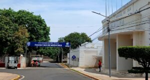 Luis Caldera entregó vías recuperadas en la Facultad de Medicina con el Plan LUZ