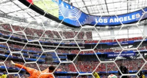 FIEBRE MUNDIAL: Canadá a octavos con gol agónico