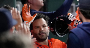 Altuve largó el octavo e impulsó cuatro