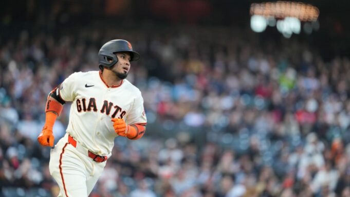 Luis-Arraez14.jpg