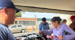 En Nueva Vía gozaron un «puyero» comprando en el mercado de Di Martino