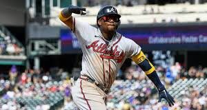 Acuña, otro multihit y extiende su racha