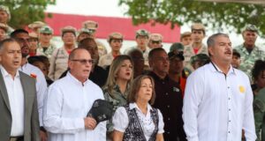 Alcalde Giancarlo Di Martino: «Con la unión cívico-militar debemos seguir adelante con la misma lucha y el mismo ímpetu”.