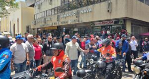 RECHAZO AL ILEGAL PROCESO: Masiva concentración solidaria con el presidente Maduro y Cilia Flores