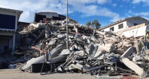 DOBLETE SÍSMICO: Sabremos pararnos de la nada para dejar de sobrevivir…