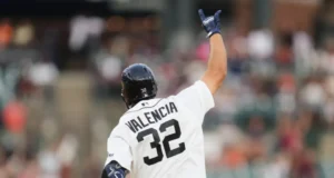 Eduardo Valencia debutó con jonrón de 425 pies y Jesús Luzardo ponchó a 11