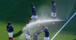 FIEBRE MUNDIAL: Francia y Paraguay jugarán contra el calor