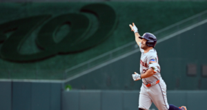 Altuve largó el noveno, pero no evitó caída de Houston