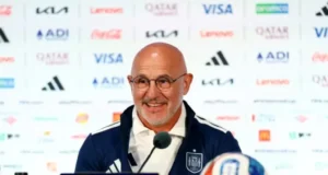 FIEBRE MUNDIAL Luis de la Fuente , DT español: «No vale para nada lo del favorito»