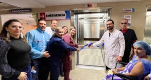 El Chiquinquirá estrena ascensor, gracias al Plan Cayapa de la Salud