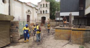 Alcaldía de Maracaibo al frente de la obra: Sacan 16 toneladas de desechos del Templo San Felipe Neri