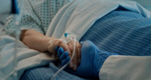 La atención del cáncer no admite pausas durante la reconstrucción del país
