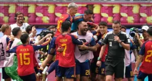 FIEBRE MUNDIAL: Triunfal retorno de España a semifinales