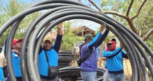 Luis Caldera entregó 1.200 metros de tuberías de agua y financiamientos comunitarios en Mara