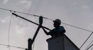 Respùesta urgente a las necesidades: Instalaron 27 transformadores en Maracaibo y San Francisco este domingo