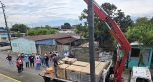 La Cayapa de la Salud dotó con 45 toneladas de aire acondicionado a la Clínica Popular Cuatro Esquinas de Francisco Javier Pulgar