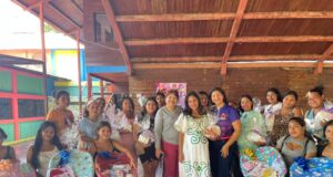 ¡Del Círculo de Madres!: Instituto Municipal de la mujer entrega canastillas a gestantes en Venancio Pulgar
