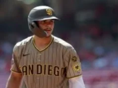 Un triple, prrimer hit de Ethan Salas en las grandes ligas