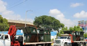 Alcaldía entregó a la ciudad 20 nuevos contenedores para la basura