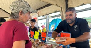 Di Martino le llevó una Jornada integral y mercado al Colegio de Abogados del Zulia