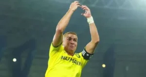 Cristiano firmó un triplete en triunfo de Al Nassr