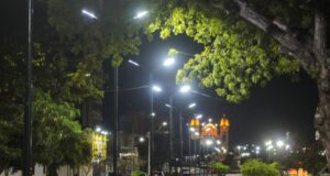 Se ilumina el camino de las cuatro rutas de La Chinita…