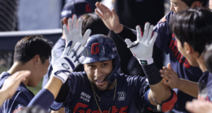 Víctor Reyes por tercer año seguido Rey del Hit en Corea