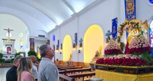 El gobernador Luis Caldera acompañó a la feligresía de Cabimas en el día de su Patrona, la Virgen del Rosario